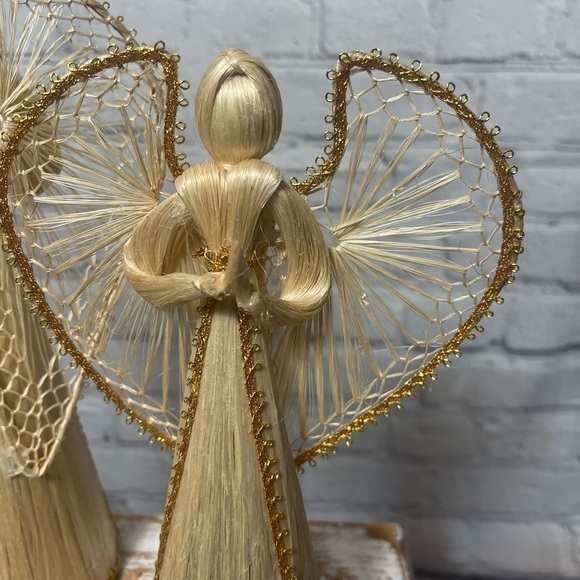 Vintage trio of corn silk angels with gold trim - Picture 4 of 5
